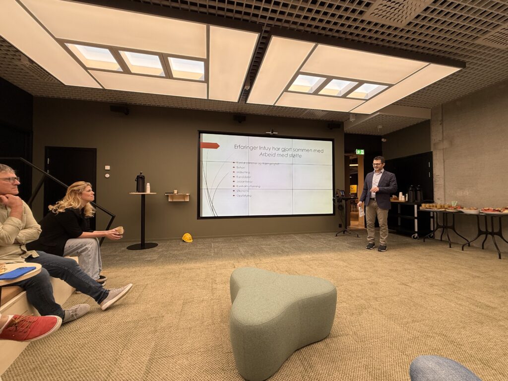 Intuy og navn inviterte til seminar